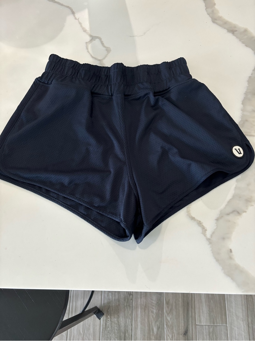 vuori shorts NWOT